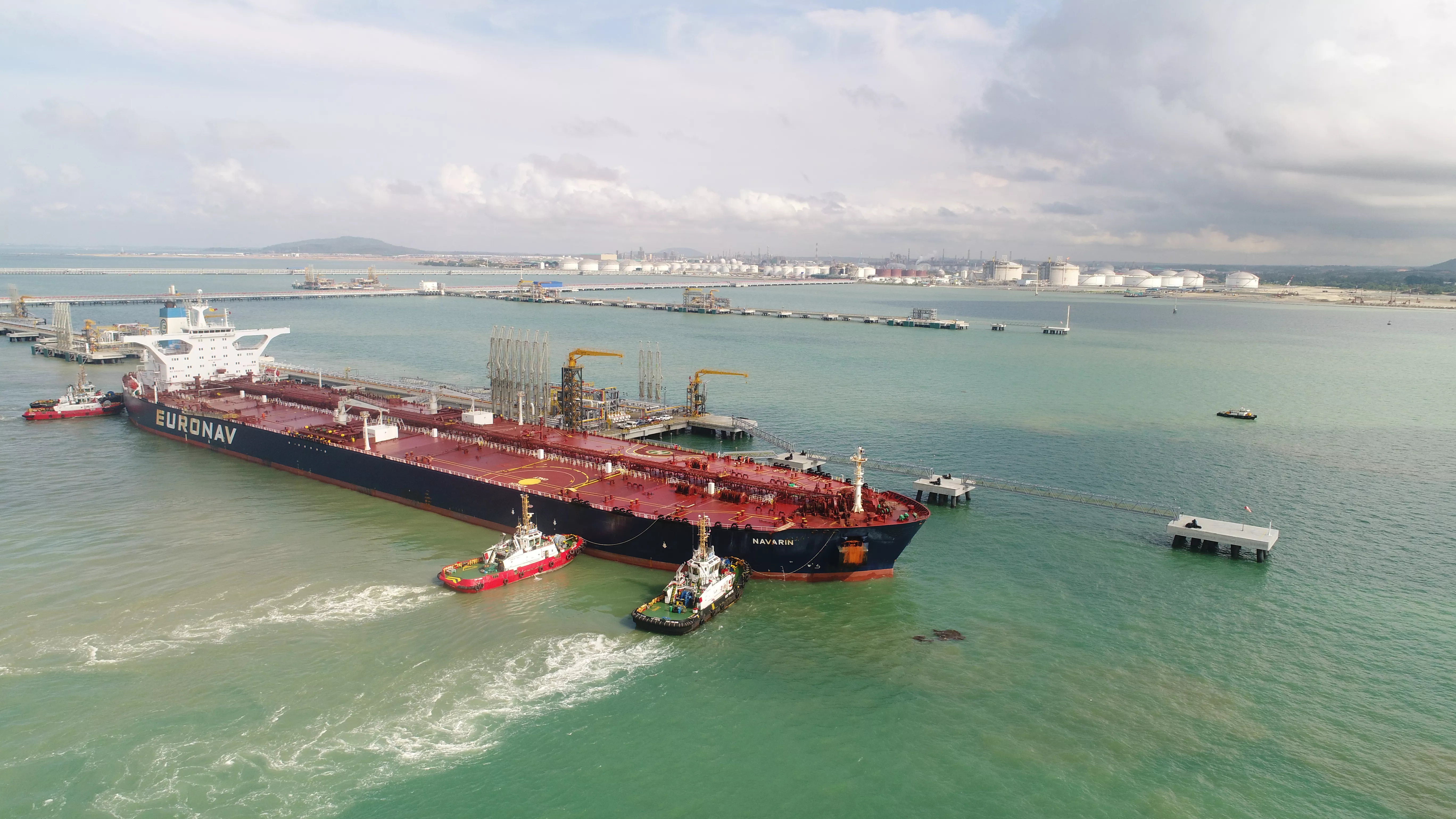 malaysia-mega-refinery-project-receives-first-crude-oil-cargo
