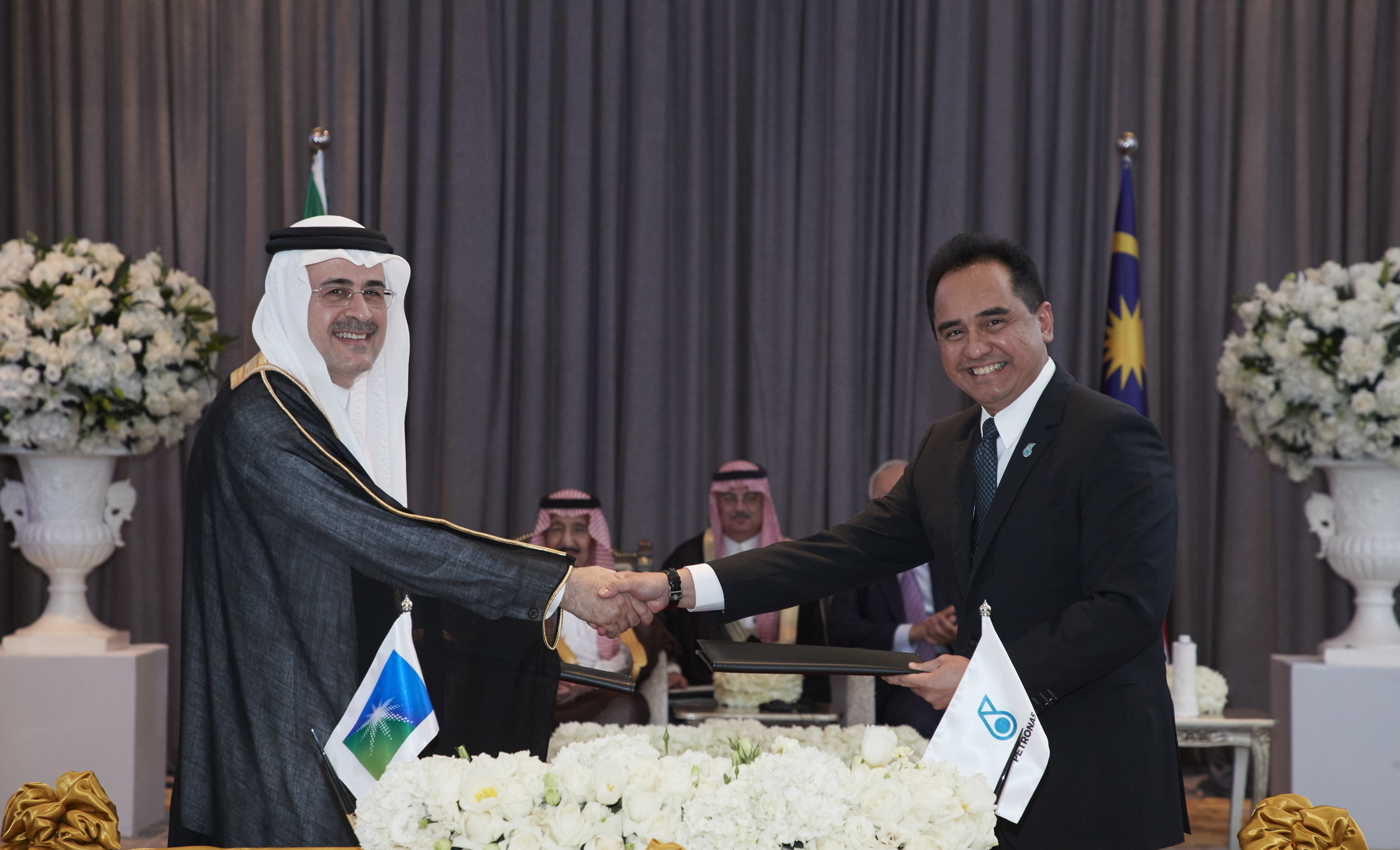 saudi-aramco-petronas-sign-spa-for-equity-participation-in-mala
