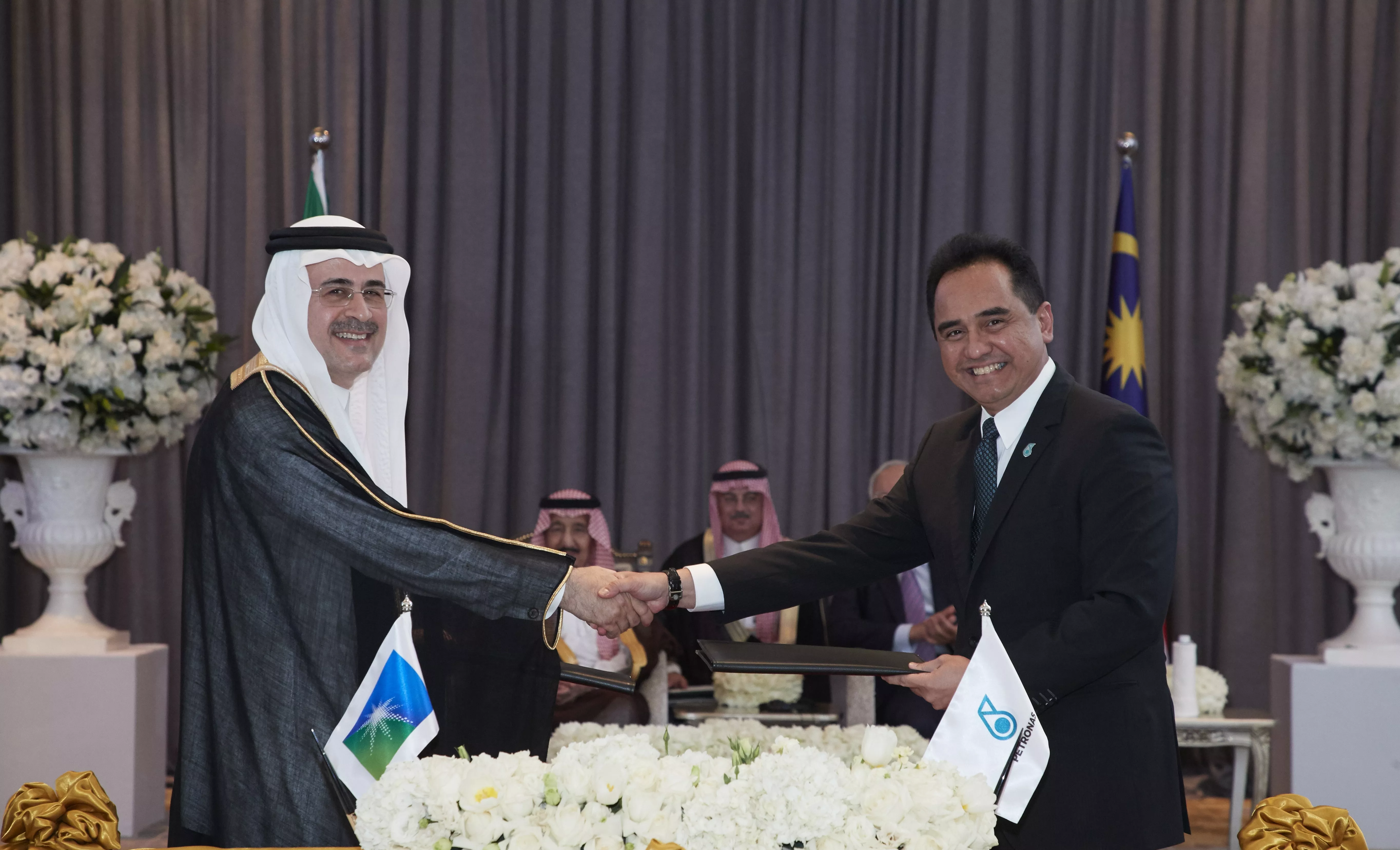 saudi-aramco-petronas-sign-spa-for-equity-participation-in-mala